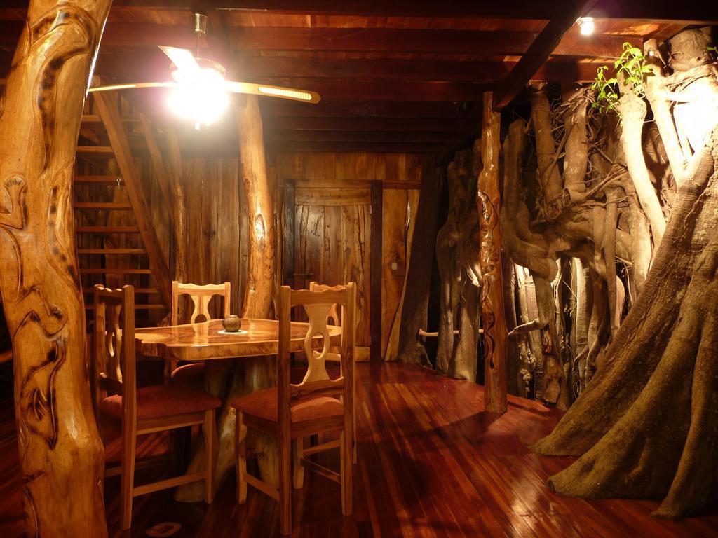 Topos Tree House Cahuita Esterno foto