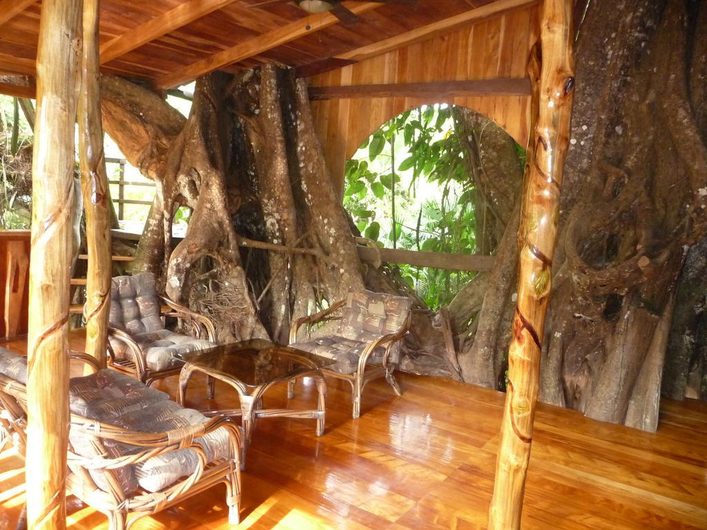 Topos Tree House Cahuita Esterno foto